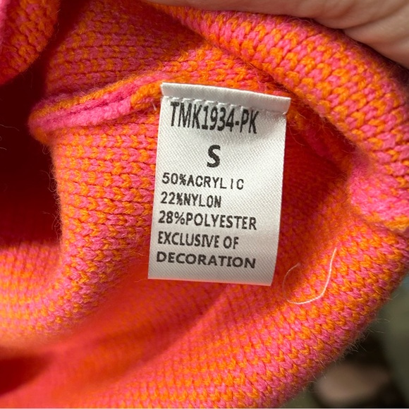 NWT THML Short Sleeve Heart Sweater Top Womens Small Pink Orange Valentines - Picture 3 of 7